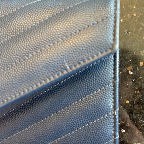 Saint Laurent Matelasse large flap wallet - Picture 4 of 10